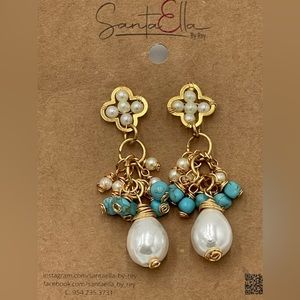 Hand Made earrings by Santaellabyrey.